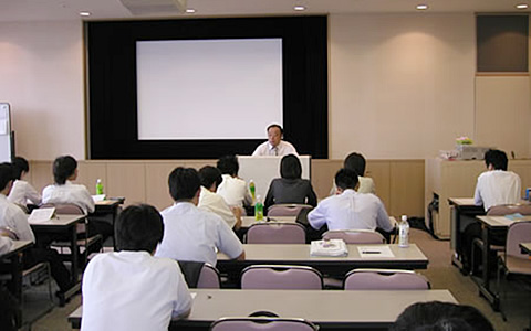 社員との直接対話を重視する木村社長の写真